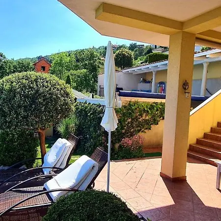 Krasa Apartman Lovran