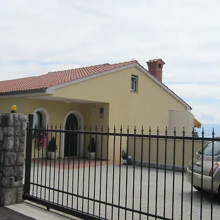 Krasa Appartement